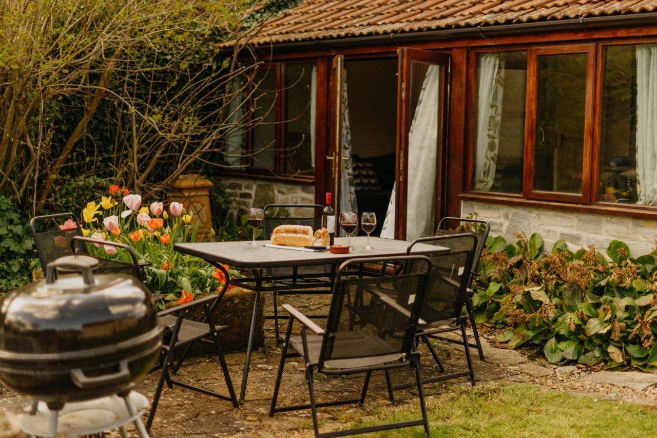 Little England Retreats - Cottage, Yurt And Shepherd Huts Othery Exterior foto