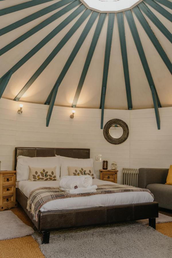 Little England Retreats - Cottage, Yurt And Shepherd Huts Othery Exterior foto