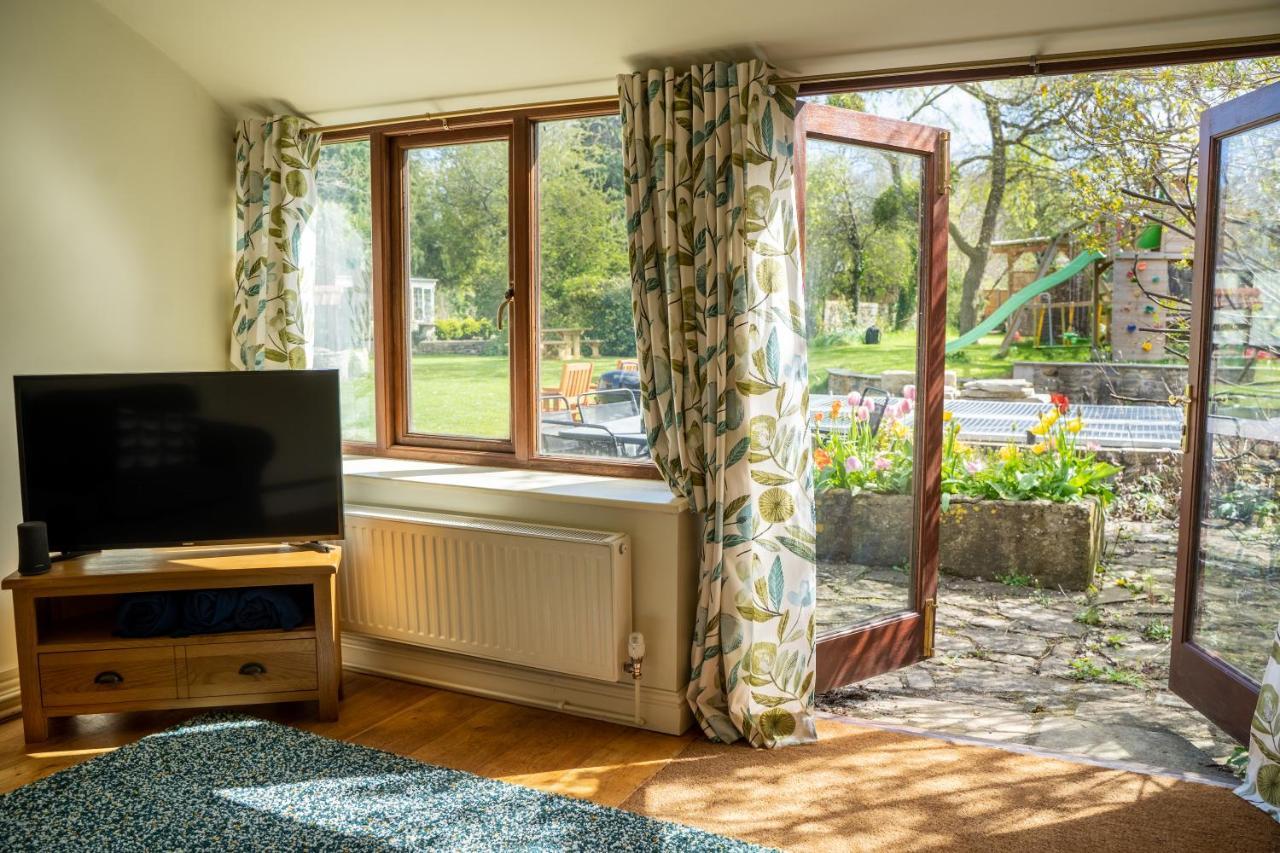 Little England Retreats - Cottage, Yurt And Shepherd Huts Othery Exterior foto